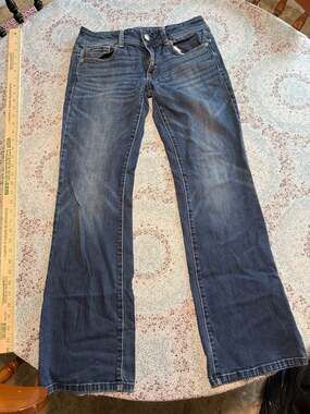American Eagle Outfitters Women's Size 6 Regular Bootcut Stretch Jeans